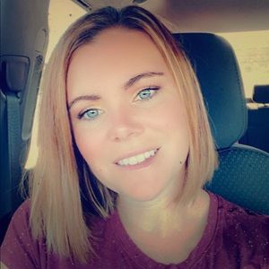 Meet your Posher, Ashleigh